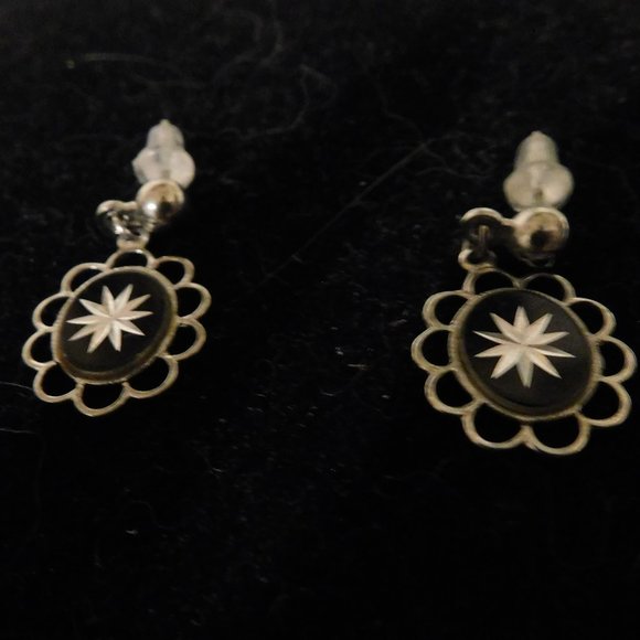 vintage oval black silver tone star earrings small - Picture 3 of 4